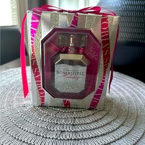 Victoria secret bombshell holiday perfume